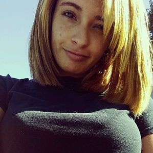 Meet your Posher, Breanna